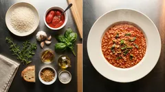 Risotto alla marinara: pomodoro, acciughe e basilico con briciola croccante